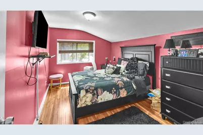 27 Camp Drive, Selden, NY 11784 - Photo 17