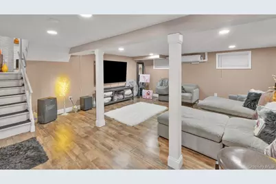 27 Camp Drive, Selden, NY 11784 - Photo 25