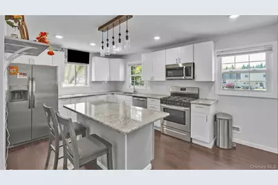 27 Camp Drive, Selden, NY 11784 - Photo 11