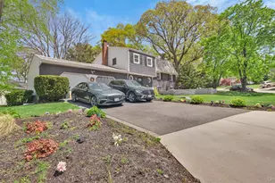 27 Camp Dr, Selden, NY 11784 - Photo 3
