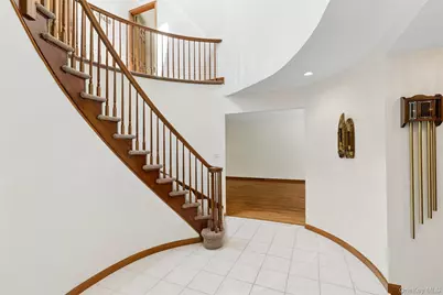 94 Cove Road, Oyster Bay, NY 11771 - Photo 5