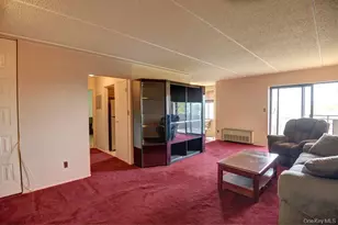 175 Maple Ave, Westbury, NY 11590 - Photo 7