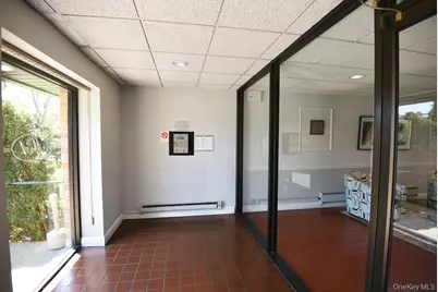 175 Maple Avenue #4I, Westbury, NY 11590 - Photo 3