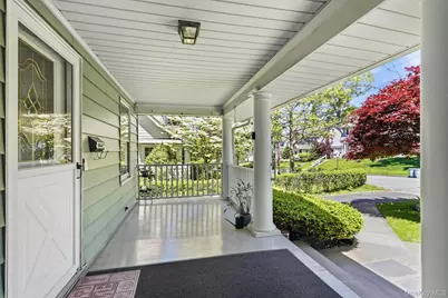 24 Grandview Avenue, White Plains, NY 10605 - Photo 3
