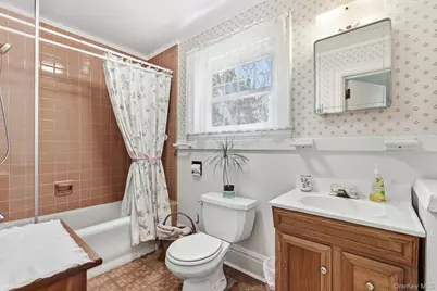 24 Grandview Avenue, White Plains, NY 10605 - Photo 23