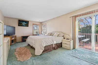 33 Broadway Avenue, Holtsville, NY 11742 - Photo 9