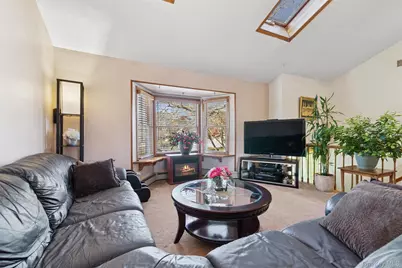 33 Broadway Avenue, Holtsville, NY 11742 - Photo 3
