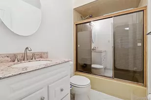 33 Broadway Ave, Holtsville, NY 11742 - Photo 21