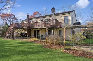 33 Broadway Ave, Holtsville, NY 11742 - Photo 27