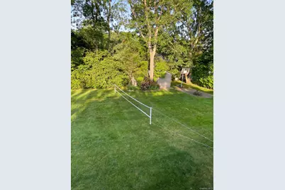 33 Broadway Avenue, Holtsville, NY 11742 - Photo 33