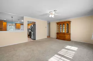 54 Aylesbury Ct, Ridge, NY 11961 - Photo 7