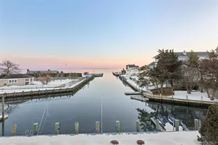 18 Matilda Ct, Bayport, NY 11705 - Photo 3
