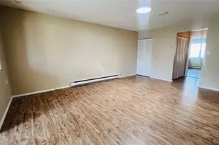 395 Woodbridge Dr, Ridge, NY 11961 - Photo 5