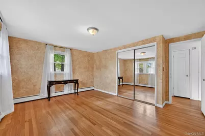 31 Monarch Drive, Newburgh, NY 12550 - Photo 15