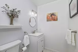 1 Plantation Dr, Hauppauge, NY 11788 - Photo 9