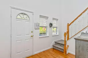 1 Plantation Dr, Hauppauge, NY 11788 - Photo 7