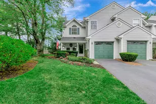 1 Plantation Dr, Hauppauge, NY 11788 - Photo 3