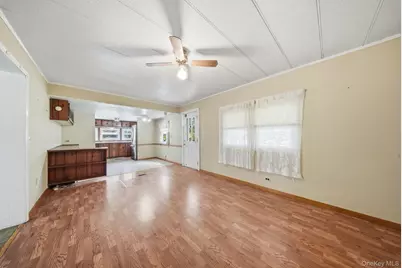 88 W Peenpack Trail, Sparrow Bush, NY 12780 - Photo 9