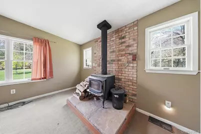 88 W Peenpack Trail, Sparrow Bush, NY 12780 - Photo 19