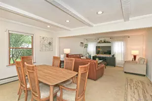 17 Ring Ln, Levittown, NY 11756 - Photo 7
