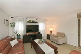 17 Ring Ln, Levittown, NY 11756 - Photo 11
