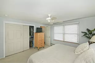 17 Ring Ln, Levittown, NY 11756 - Photo 17