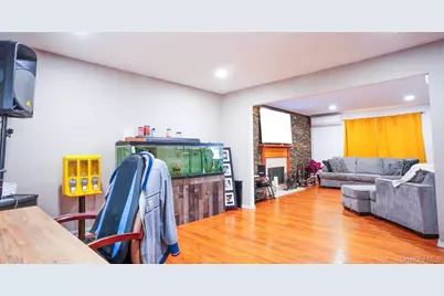 65 Williams Avenue, Amityville, NY 11701 - Photo 5