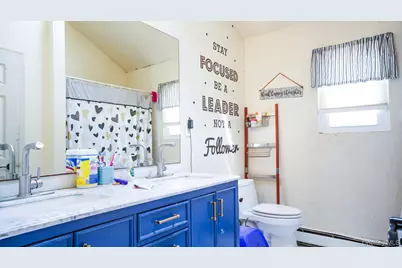 65 Williams Avenue, Amityville, NY 11701 - Photo 17