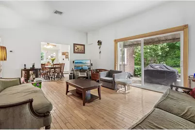 1055 Mamaroneck Avenue, White Plains, NY 10605 - Photo 25