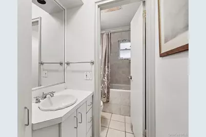 1055 Mamaroneck Avenue, White Plains, NY 10605 - Photo 29