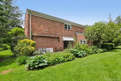 1055 Mamaroneck Avenue, White Plains, NY 10605 - Photo 3