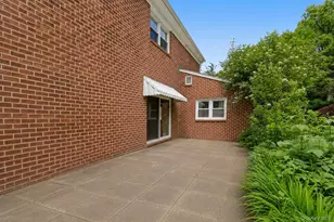 1055 Mamaroneck Ave, White Plains, NY 10605 - Photo 31