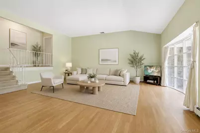 1055 Mamaroneck Avenue, White Plains, NY 10605 - Photo 7
