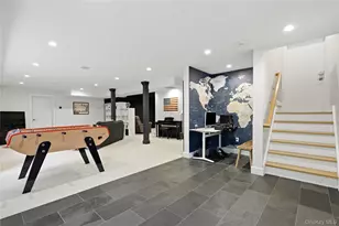 55 Harrison Dr, Larchmont, NY 10538 - Photo 35