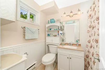 50 Rampasture Road #6, Hampton Bays, NY 11946 - Photo 31