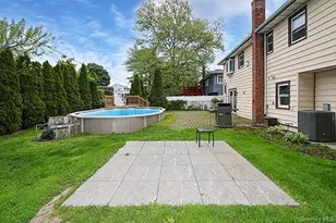 8 Broadfield Pl, Glen Cove, NY 11542 - Photo 23