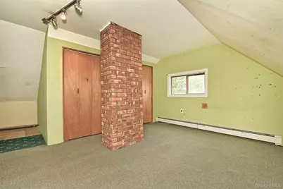 16 Springtime Lane E, Levittown, NY 11756 - Photo 17