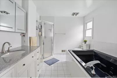 1 Allen Place, Bronxville, NY 10708 - Photo 17