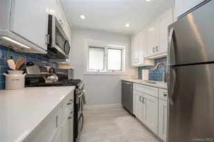 639 E Broadway, Long Beach, NY 11561 - Photo 7