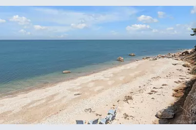 61475 Route 48 #A105, Greenport, NY 11944 - Photo 23