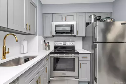 360 Shore Road #2C, Long Beach, NY 11561 - Photo 5