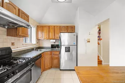 9409 46th Avenue #1, Elmhurst, NY 11373 - Photo 5