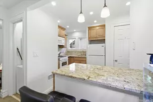 33 Althouse Ave, East Rockaway, NY 11518 - Photo 9