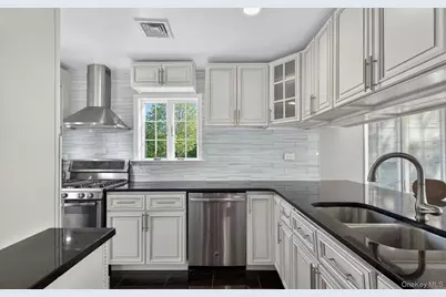 241-31 Oak Park Drive #51C, Douglaston, NY 11362 - Photo 5