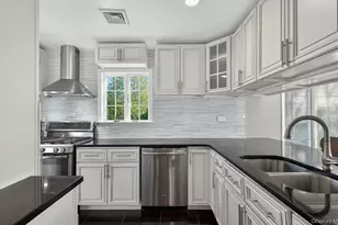 241-31 Oak Park Dr, Douglaston, NY 11362 - Photo 5