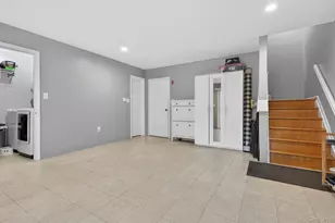241-31 Oak Park Dr, Douglaston, NY 11362 - Photo 29