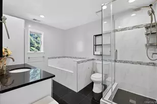 241-31 Oak Park Dr, Douglaston, NY 11362 - Photo 25