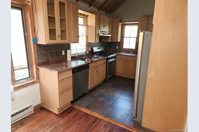 839 Fullerton Avenue, Uniondale, NY 11553 - Photo 7