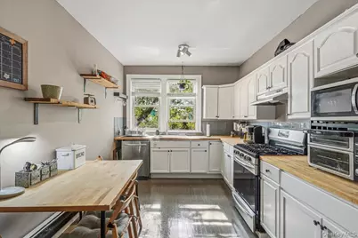 70-03 37th Avenue, Jackson Heights, NY 11372 - Photo 21
