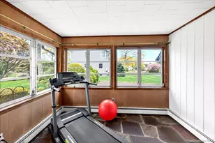 52 N Pinelake Dr, Patchogue, NY 11772 - Photo 31